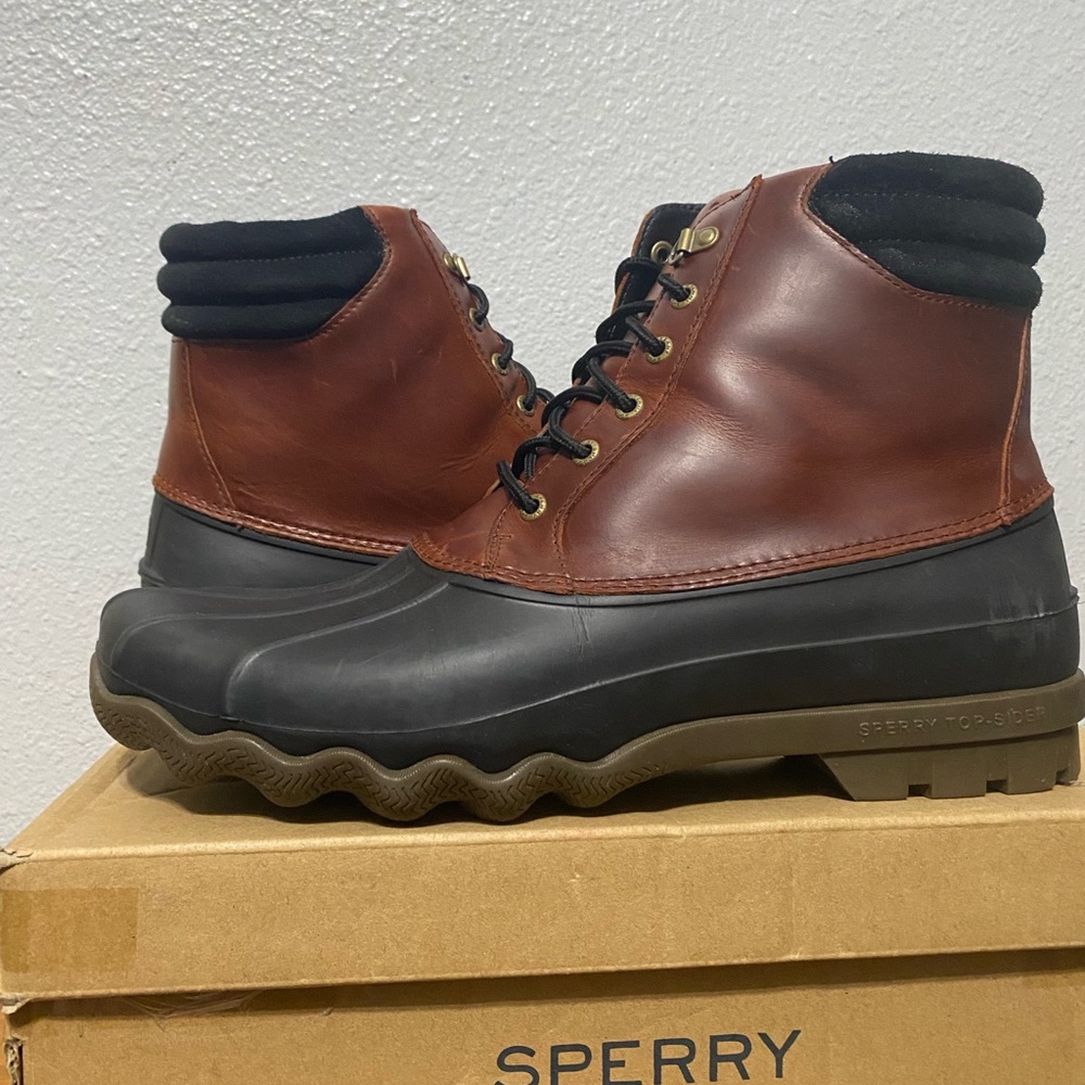 Sperry Men's Brown and Black Duck Boots